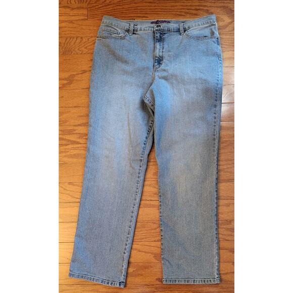 Gloria Vanderbilt Light Blue Skinny Jeans - Picture 11 of 11